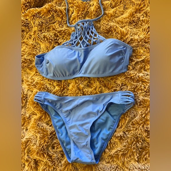 Like new cobalt blue bikini - Picture 3 of 6